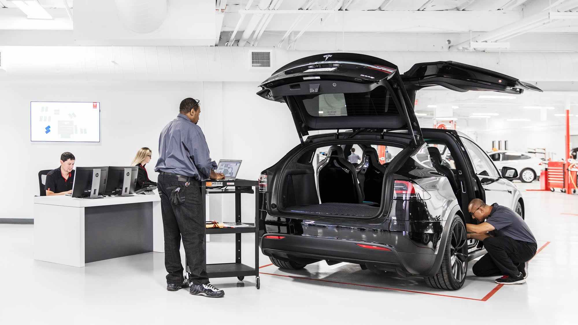 Tesla Service Technician